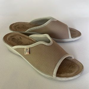 Fly Flot Anti-Shock Slide Sandals Comfort Leather Insole Beige Italy Size 6.5
